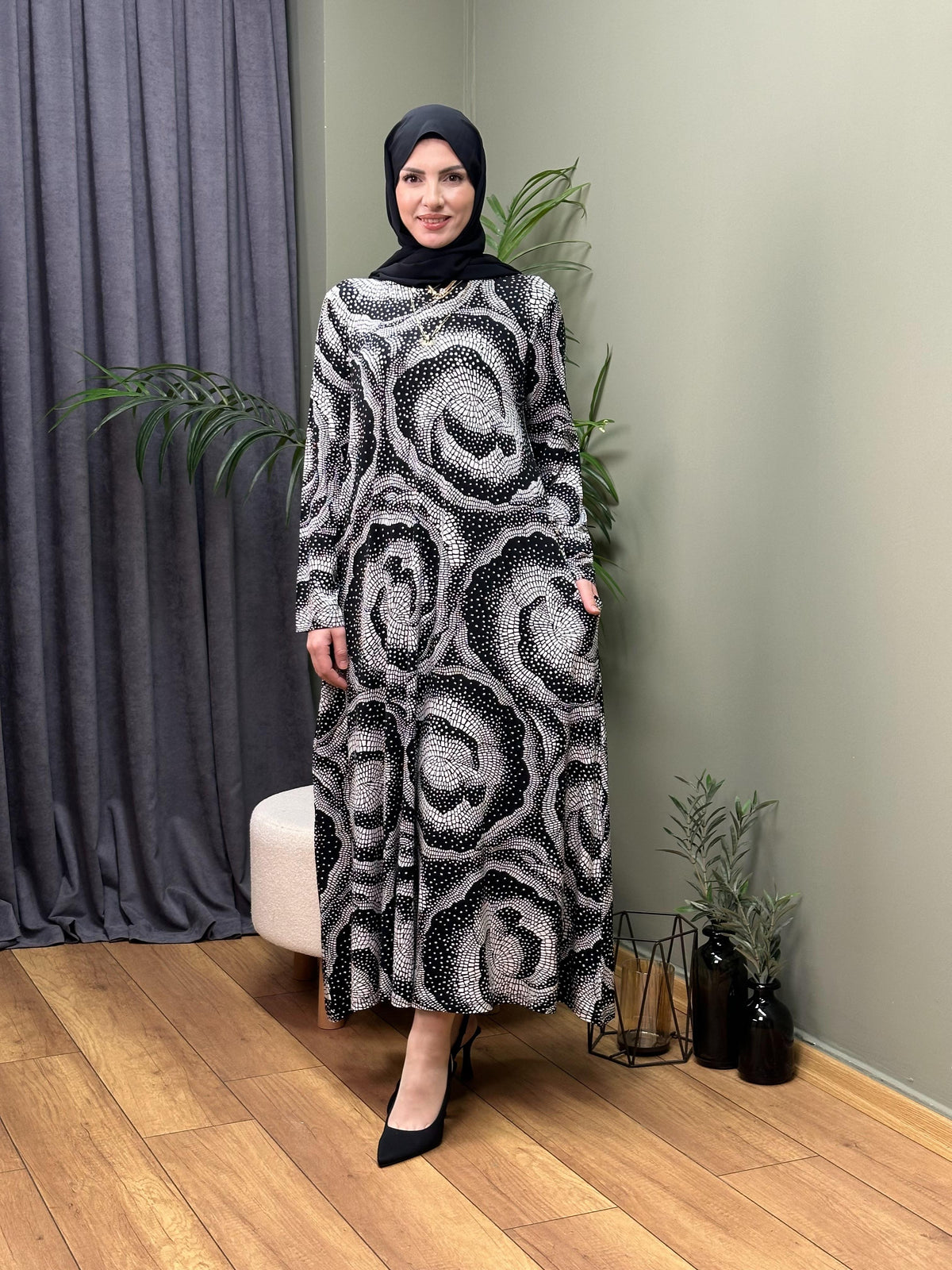 %100 PAMUKLU SWEAT ELBİSE SİYAH BEYAZ DESEN