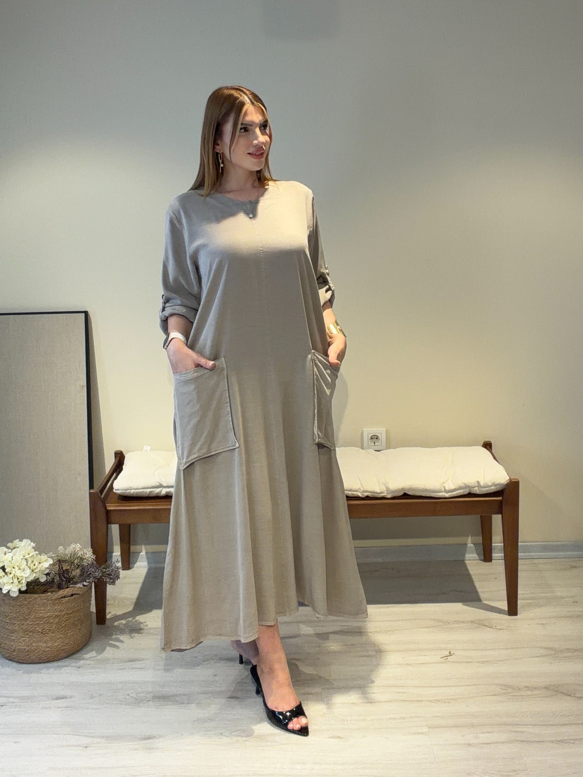 Mila Cep Detaylı Salaş Elbise – Vizon