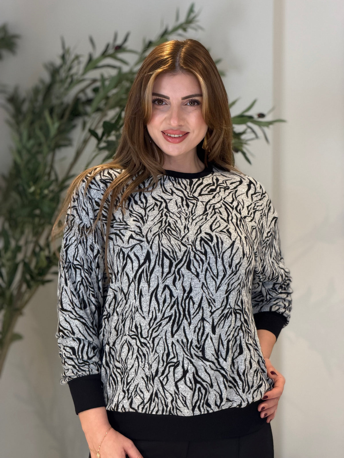 YUMOŞ| Kazak Gri-Siyah Çizgi Desen