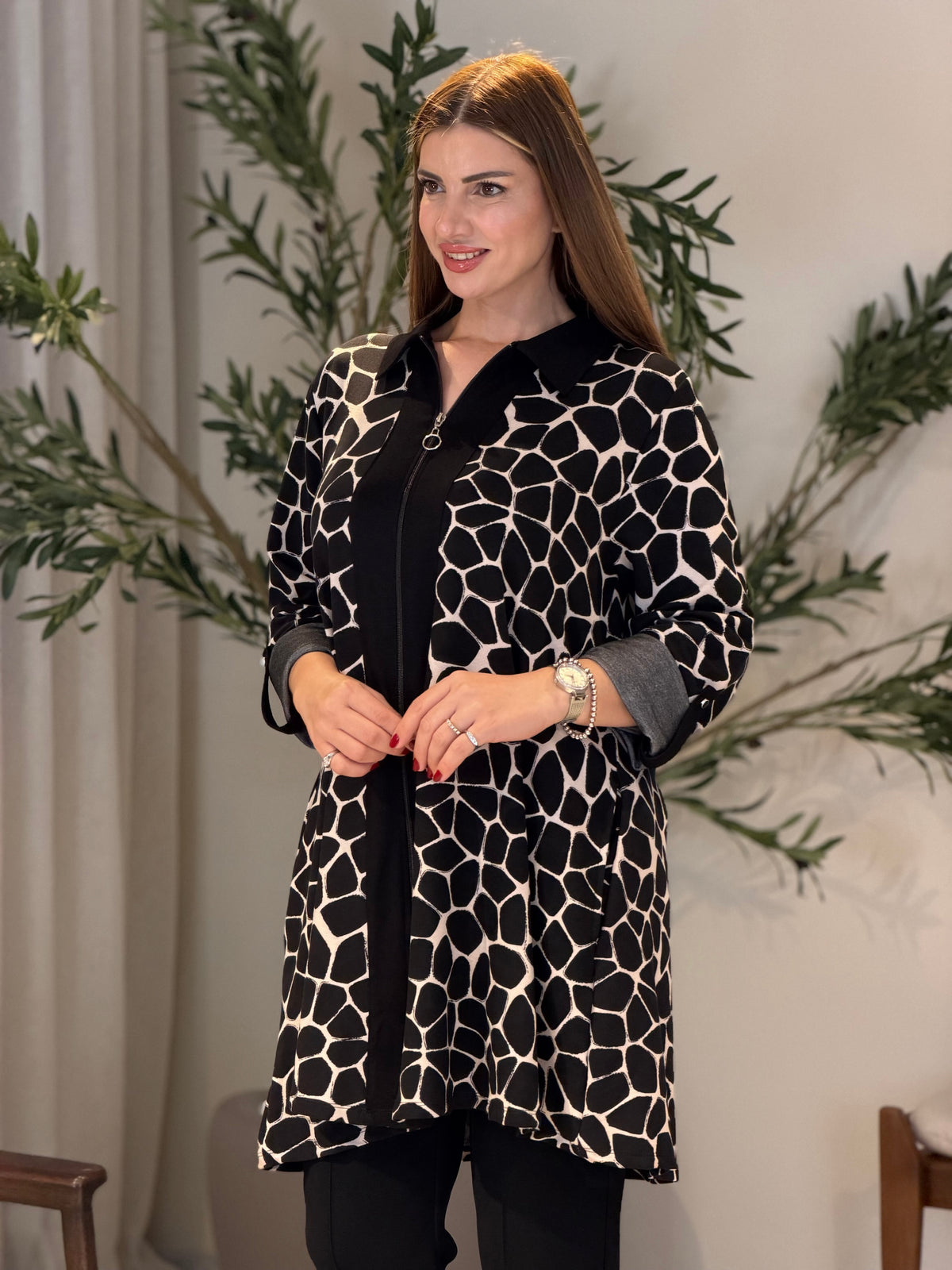Gömlek Yaka Zebra Desen Boydan Fermuarlı Kap