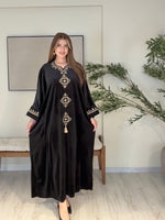 Amira Nakışlı Kadife Elbise