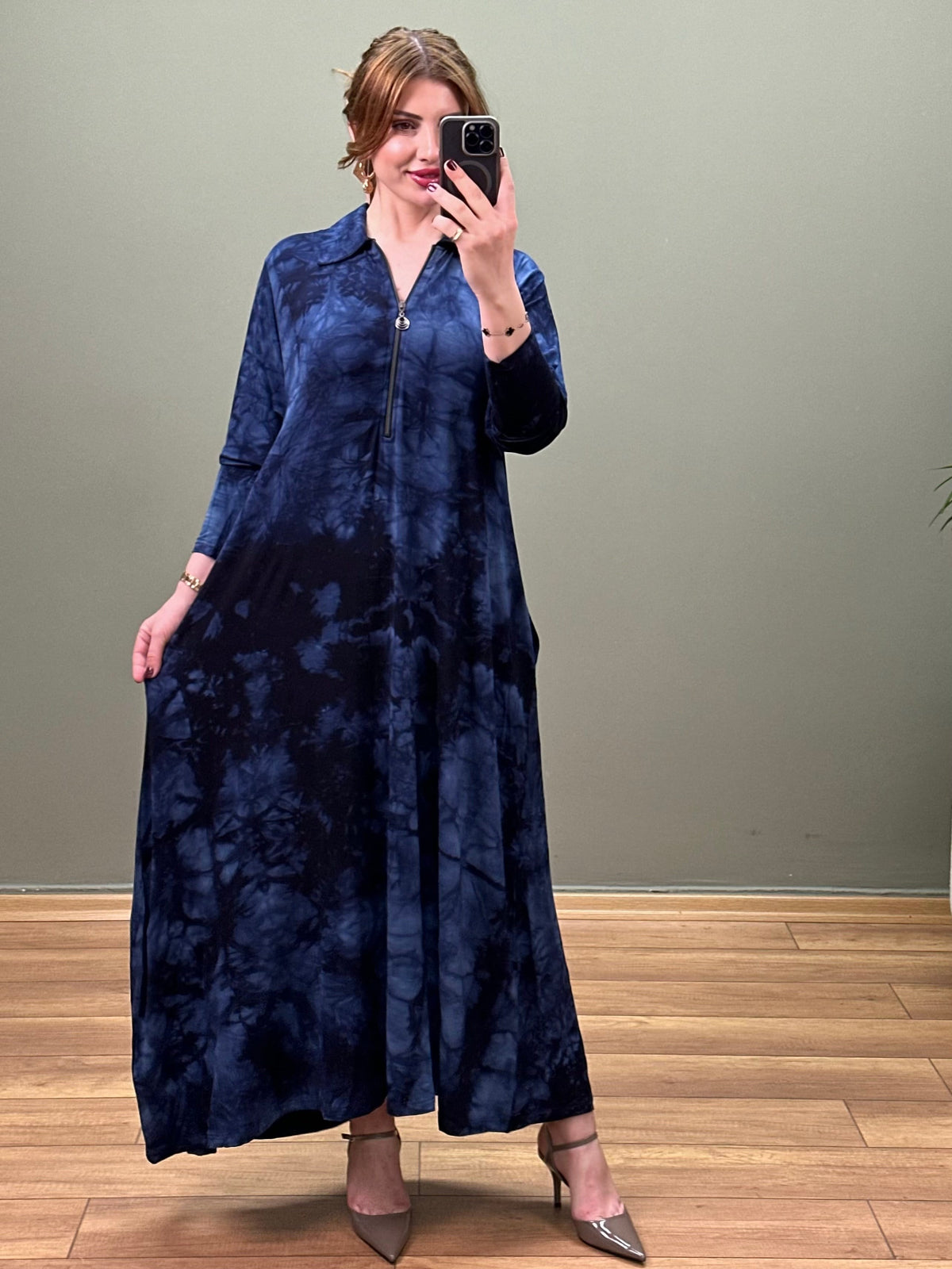 A KESIM YAKA FERMUARLI BATIK DESEN ELBISE LACİVERT