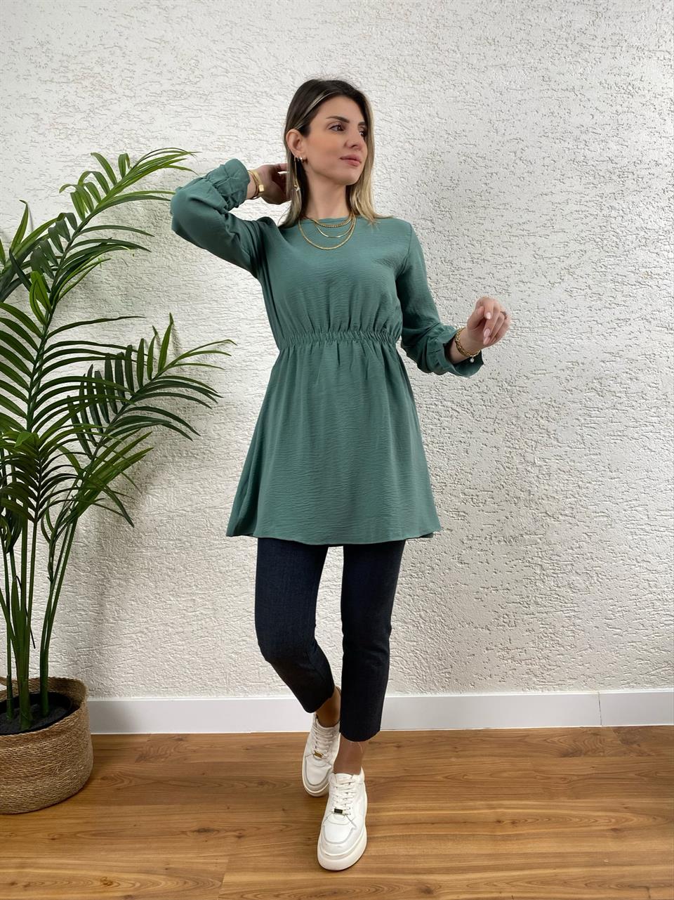 AYROBİN KUMAŞ BEL VE KOL BÜZGÜLÜ TUNİK ÇAĞLA