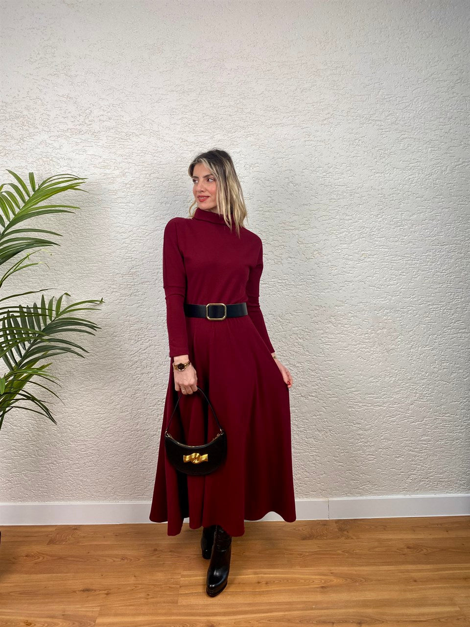 BALIKÇI YAKA KEMERLİ  TİRİKO UZUN ELBİSE BORDO