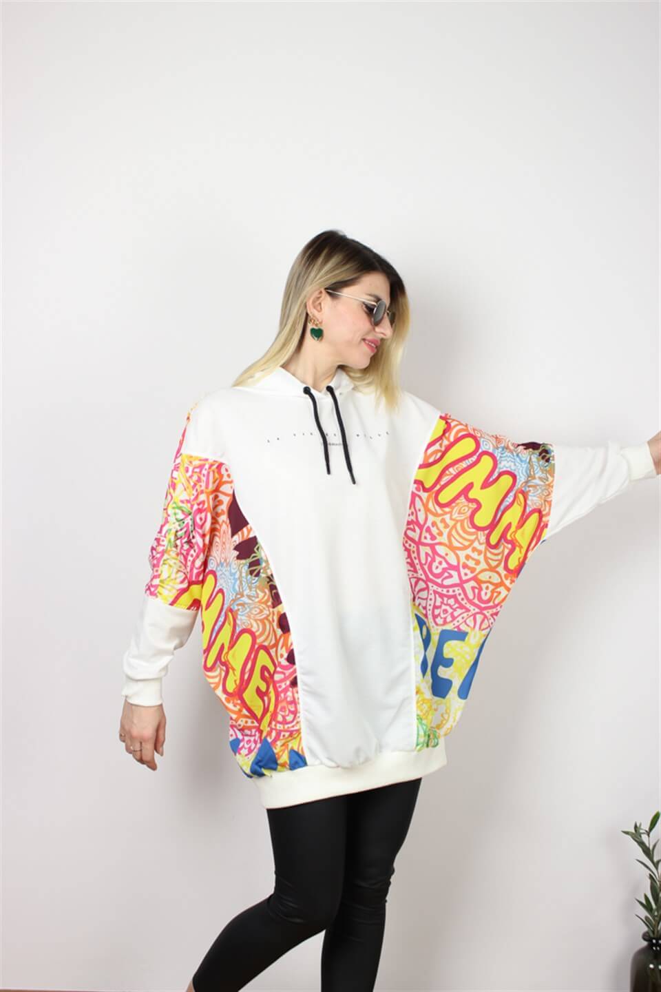 BEYAZ OVERSIZE SWEATSHİRT