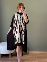 DEGAJE YAKA ASİMETRİK KESİM TUNİK ZEBRA DESEN