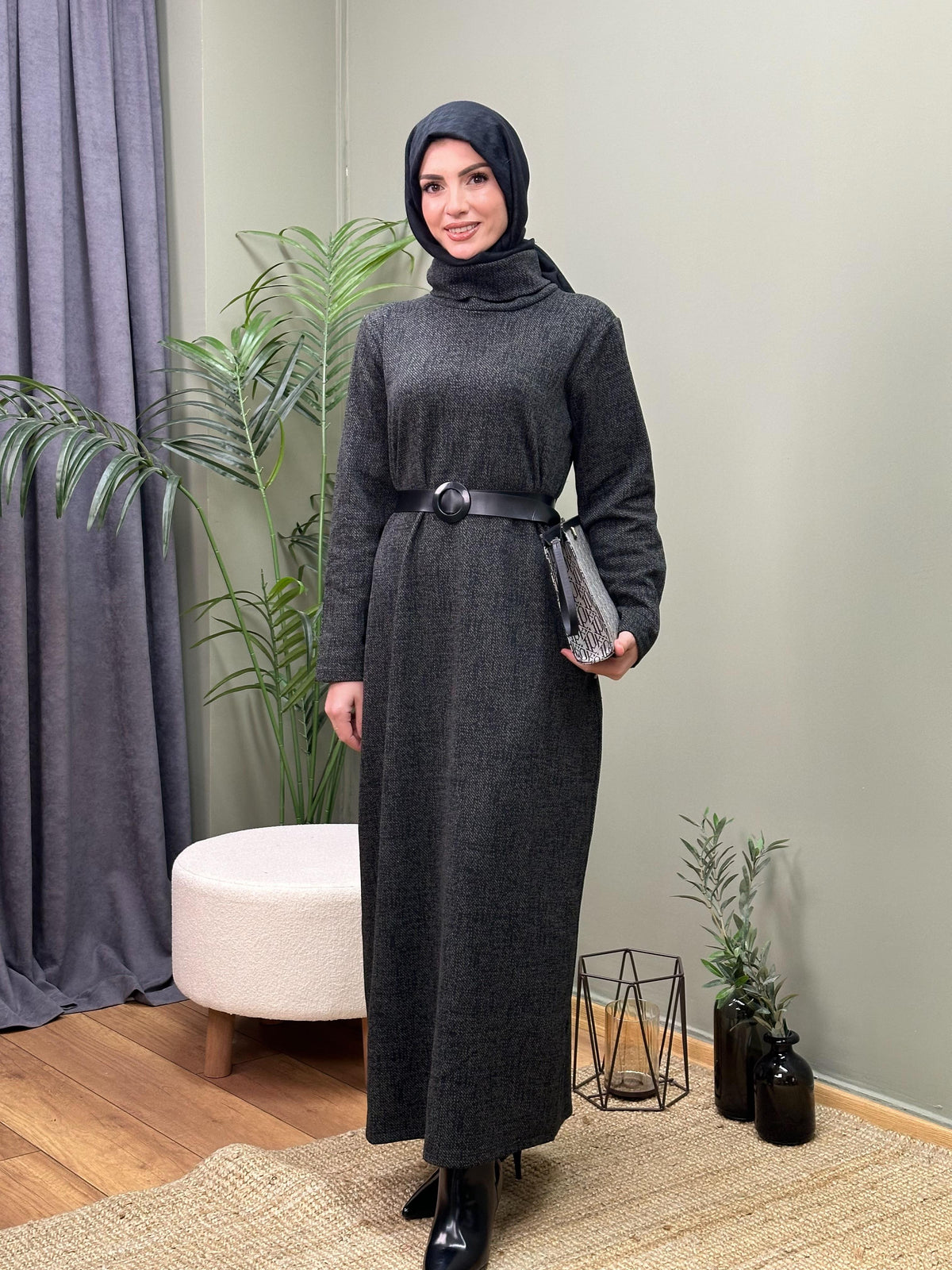 DEGAJE YAKA JAKARLI KEMERLİ  ELBİSE SİYAH