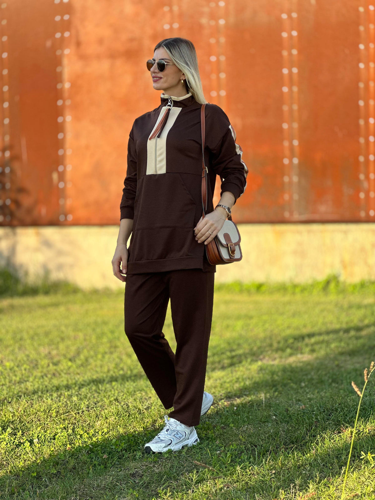 FERMUARLI KANGURU CEPLİ TAKIM KAHVE