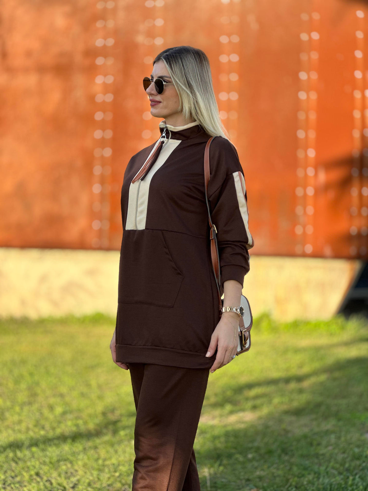 FERMUARLI KANGURU CEPLİ TAKIM KAHVE