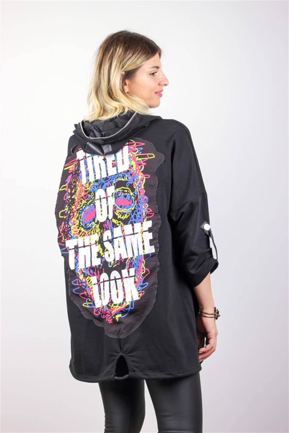 FERMUARLI SIRT BASKILI SWEATSHİRT