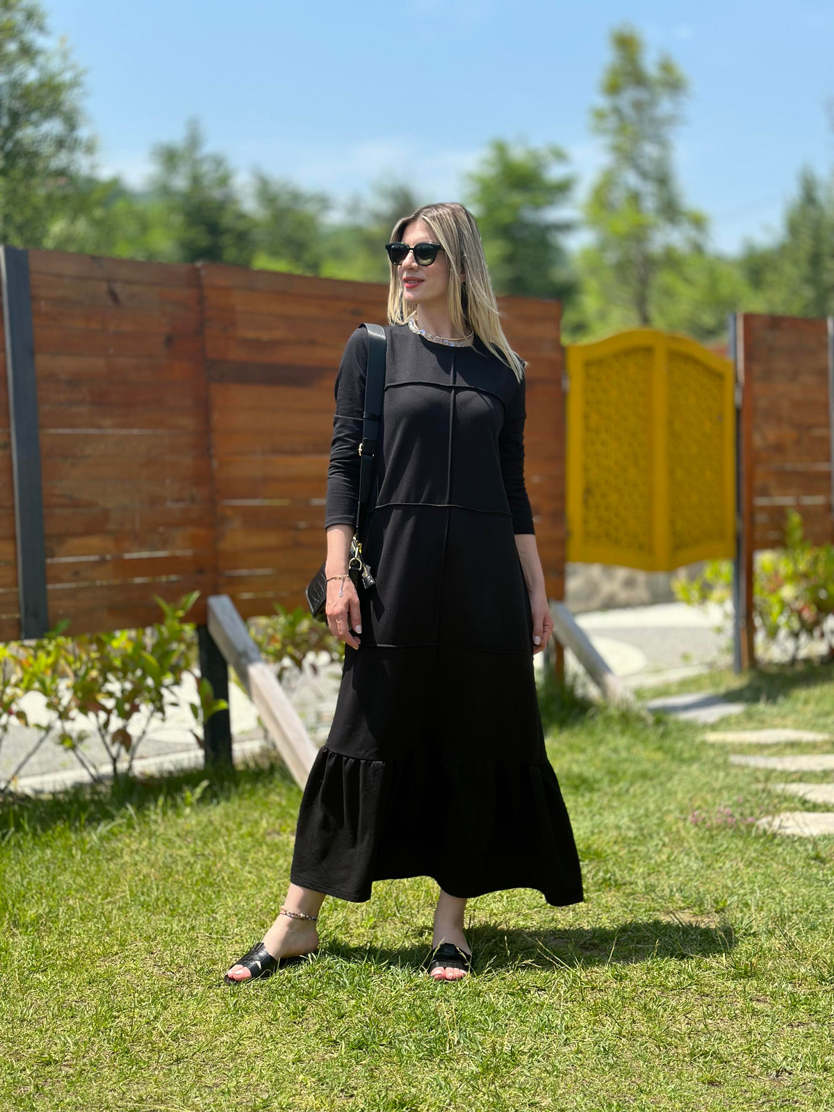 GEOMETRİK DİKİŞLİ ETEK VOLANLI SWEAT ELBİSE SİYAH
