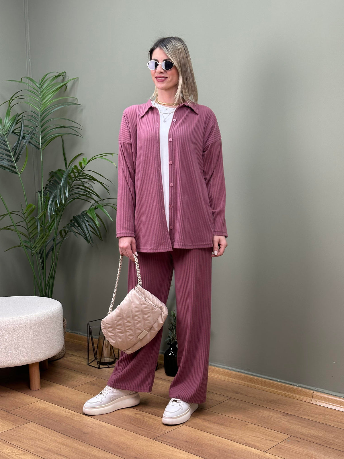 GÜL RENGİ FİTİLLİ GÖMLEK PANTOLON TAKIM