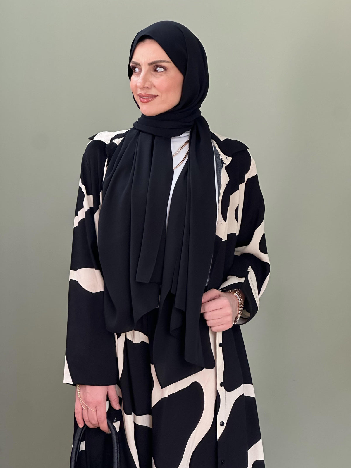 İTALYAN VİSKON BOYDAN DÜĞMELİ GÖMLEK ELBİSE SİYAH BEYAZ DESEN