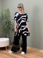 KISA KOL PAMUK TAKIM ASİMETRİK BLUZLU ZEBRA DESEN
