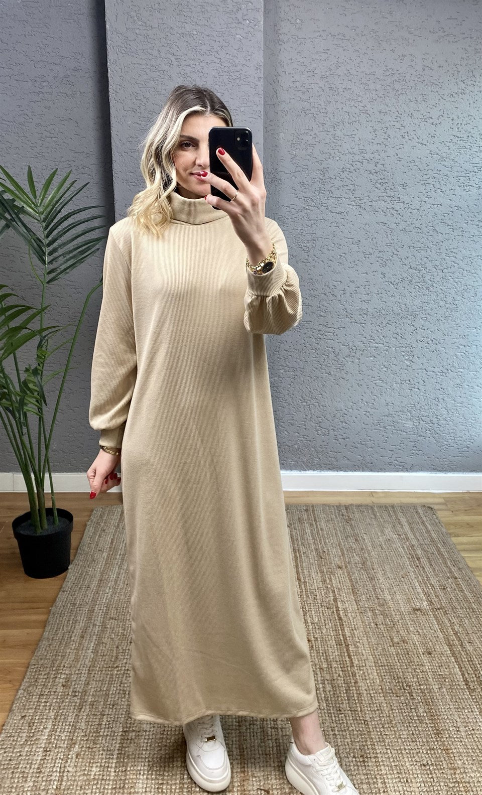 KREM BALIKÇI YAKA FİTİLLİ UZUN ELBİSE