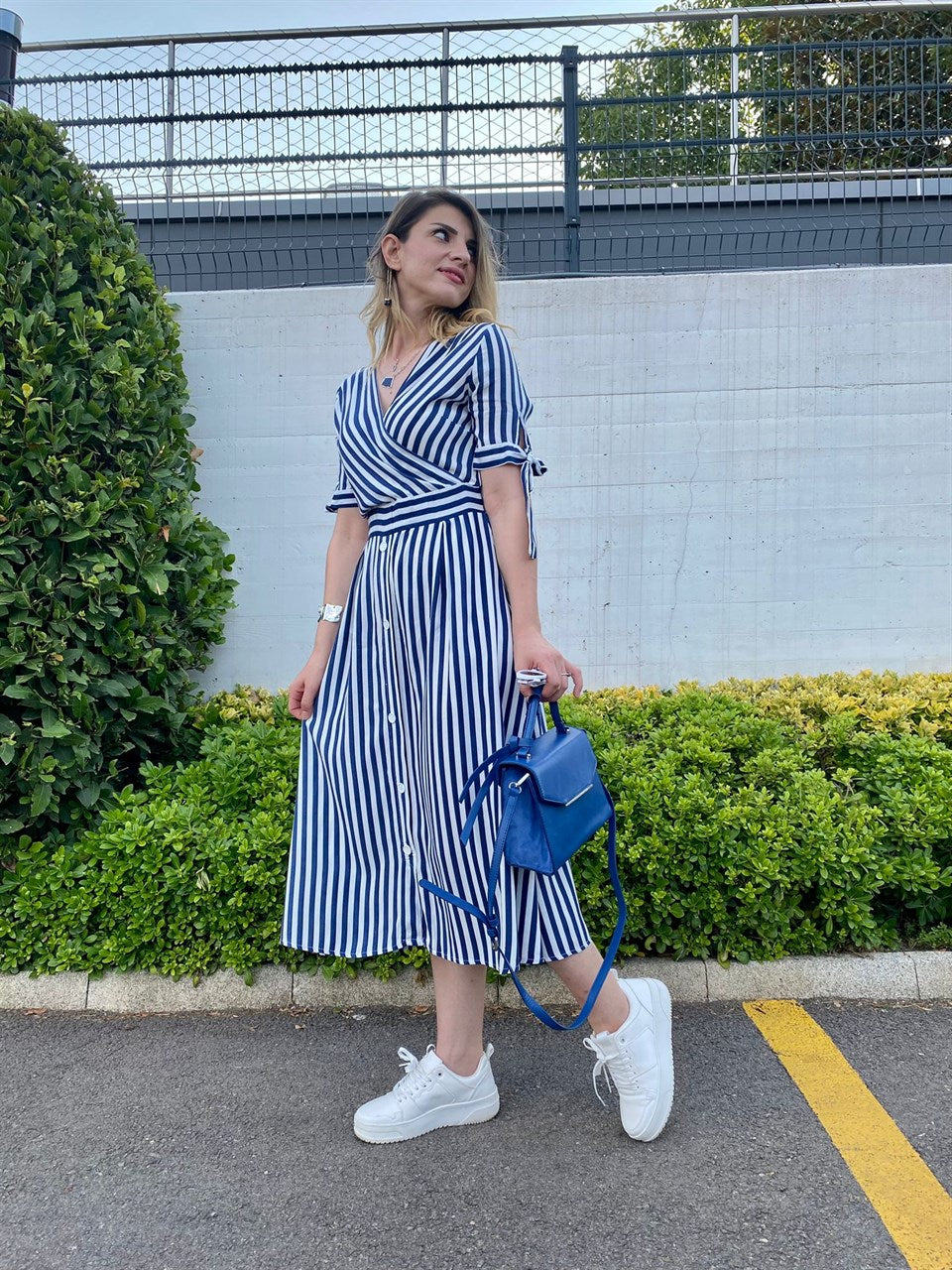 KRUVAZE YAKA VİSKON KUMAŞ MAVİ ELBİSE
