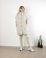 OVERSİZE KAPİTONE MONT KREM