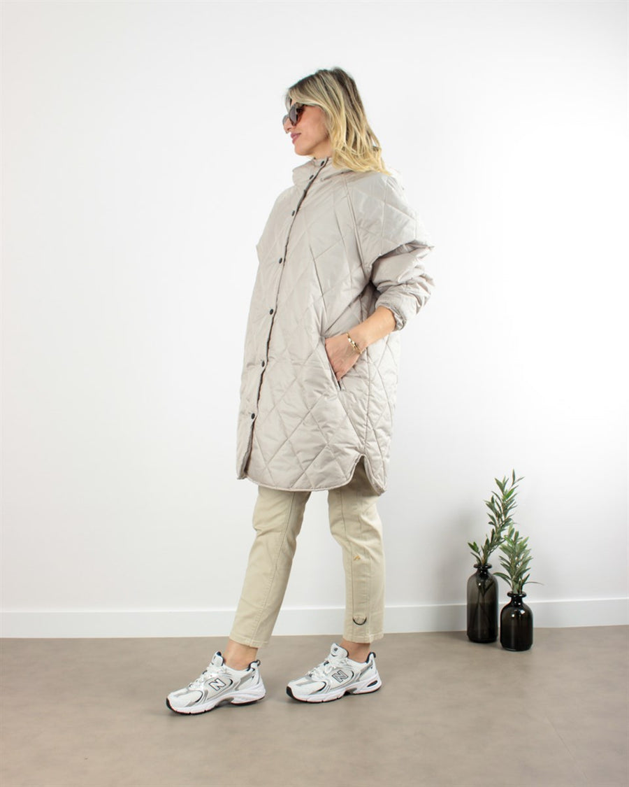 OVERSİZE KAPİTONE MONT KREM