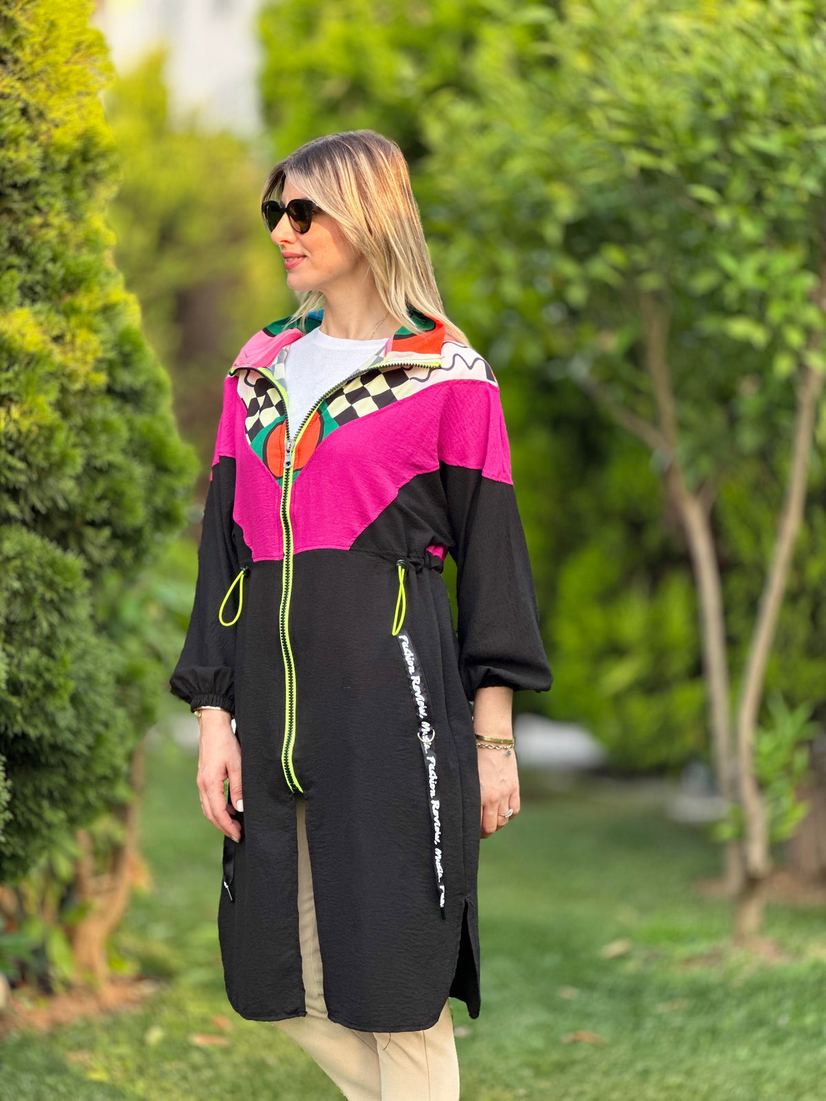 ÖZEL TASARIM SPOR TRENÇ PEMBE