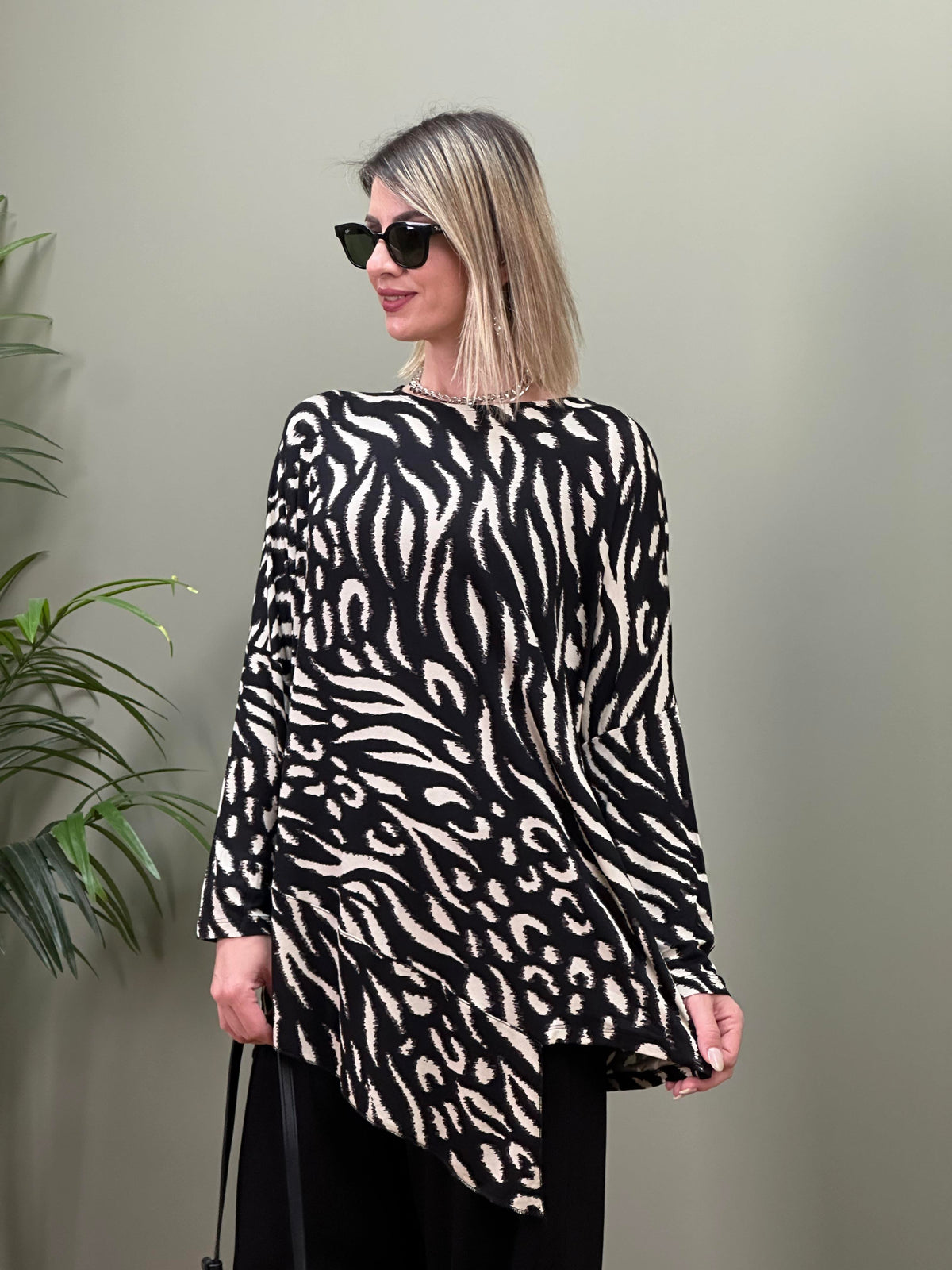 ASİMETRİK BLUZ ZEBRA DESEN