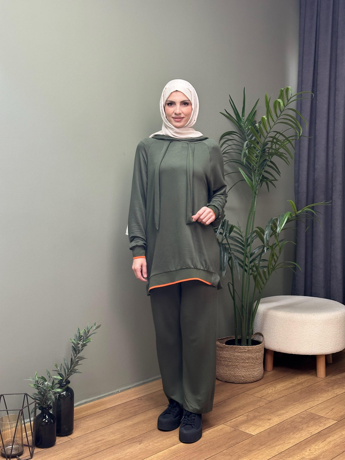 STİL NEON DETAY RİBANALI İKİLİ TAKIM HAKİ