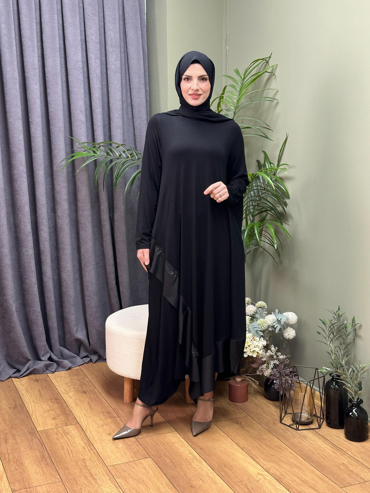TASARIM %100 PAMUK DERİ ŞERİTLİ ASİMETRİK ELBİSE SİYAH