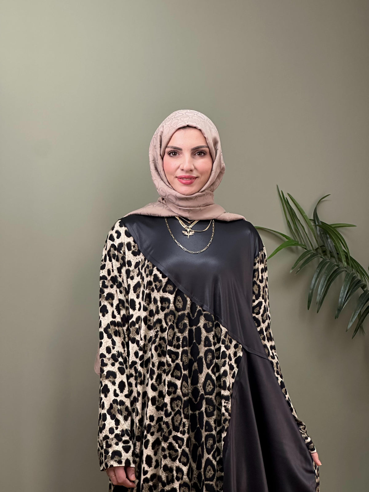 TASARIM LEOPAR SWEAT ELBİSE MODEL 1