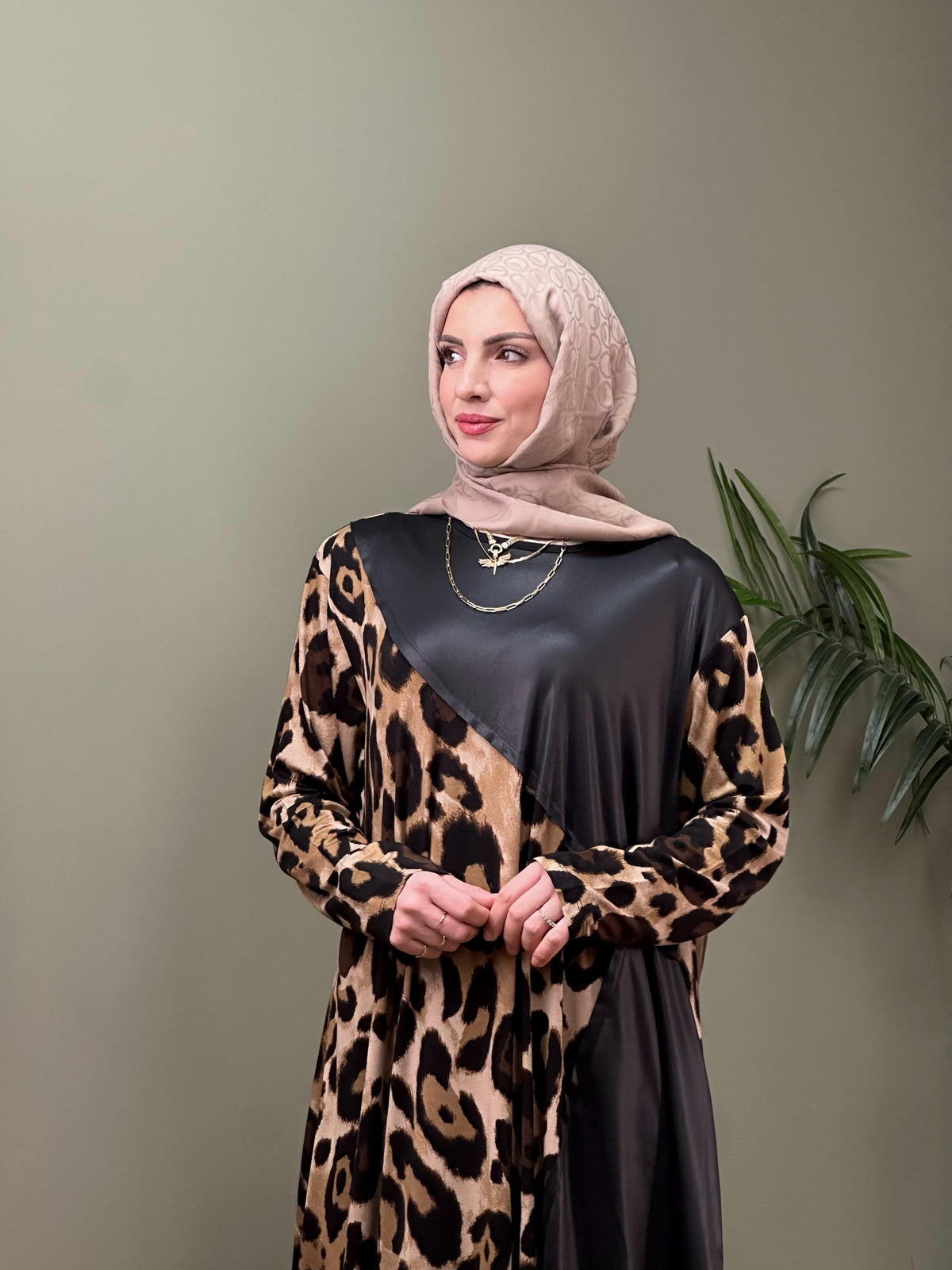 TASARIM LEOPAR SWEAT ELBİSE MODEL 2