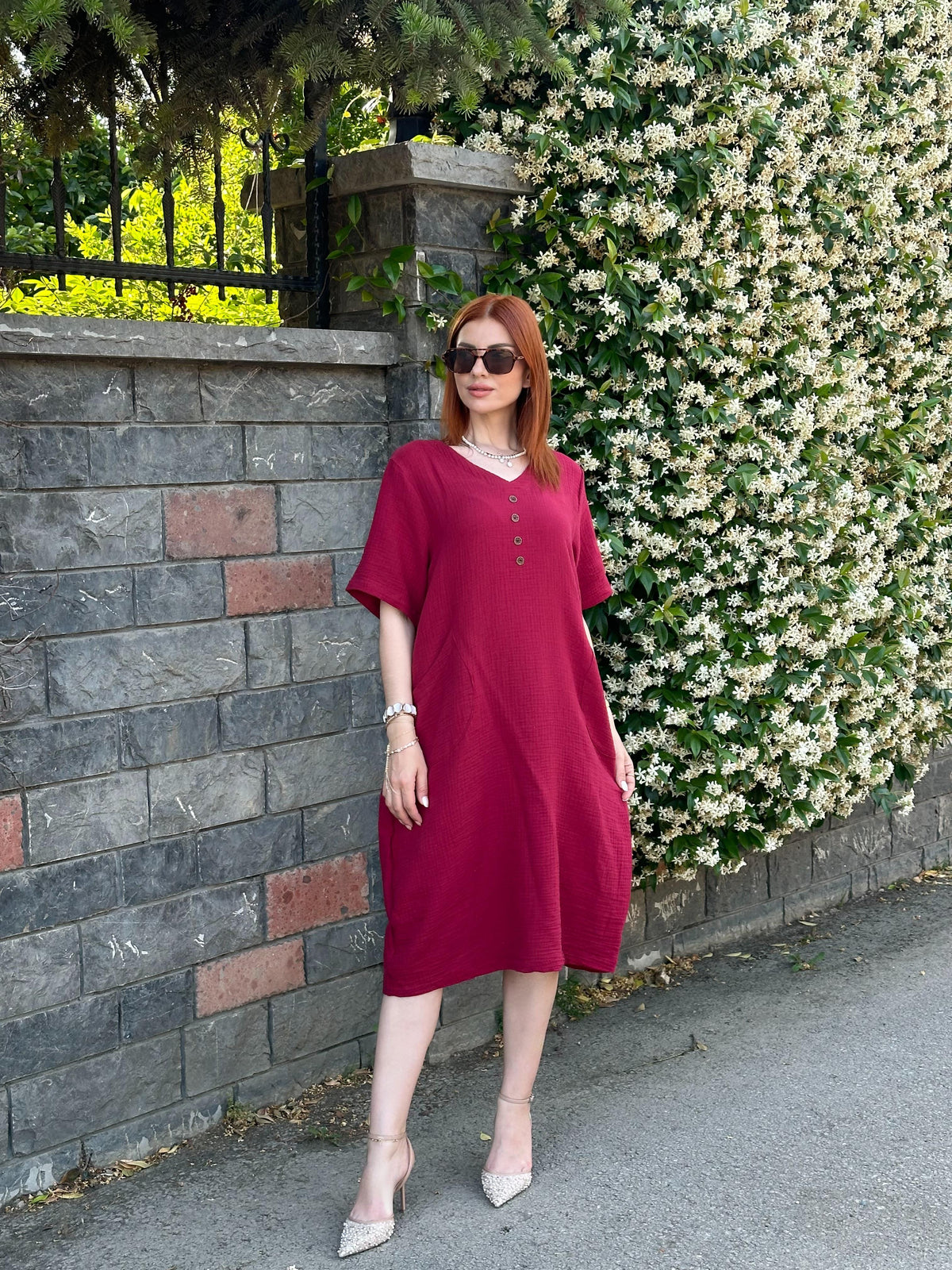 V YAKA MÜSLİN KUMAŞ ELBİSE BORDO