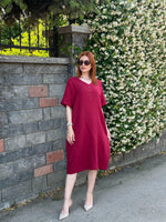 V YAKA MÜSLİN KUMAŞ ELBİSE BORDO